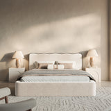 Lova Duney, su daiktadėže