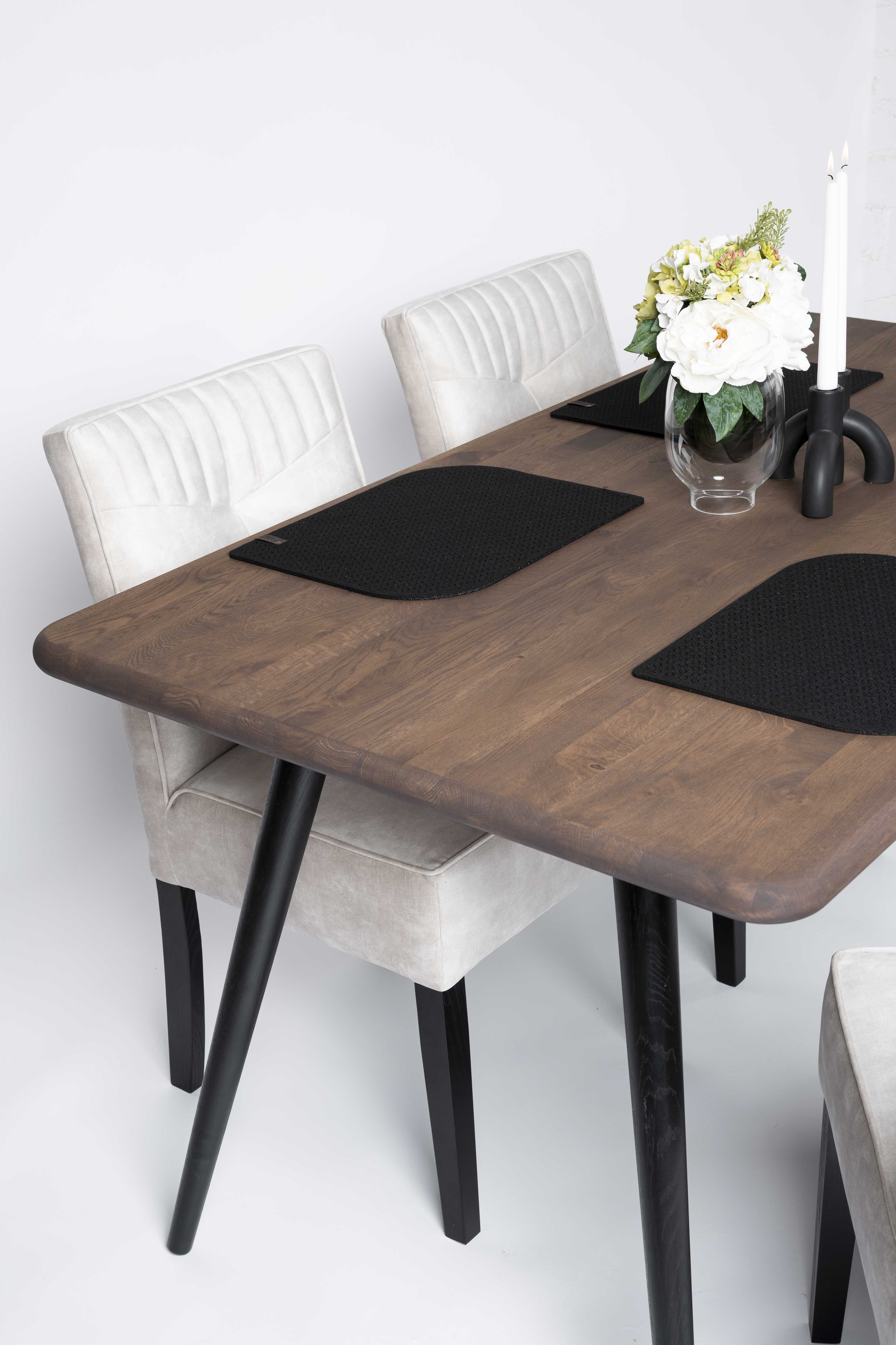 Stalas Lorenzo (200x90x77)