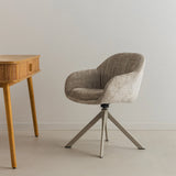 Besisukanti kėdė Kairo